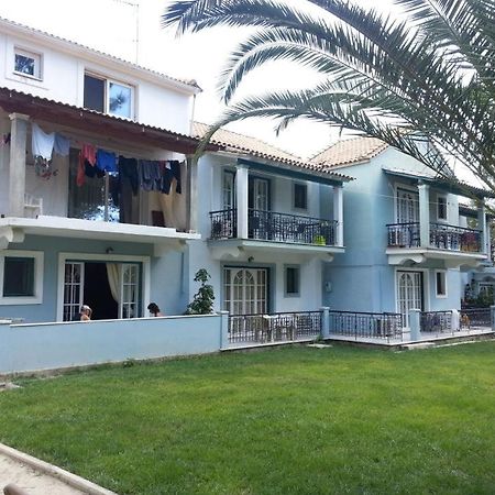 Rigos Apartments 维塔拉戴斯 外观 照片